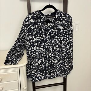 Jones New York Navy and White Patterned Blouse. Size 16. Almost new condition!